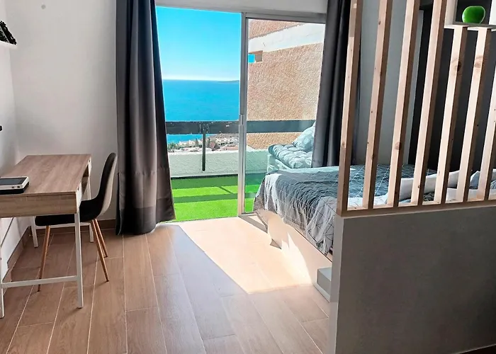 Modern Open-plan With Terrace And Sea View *