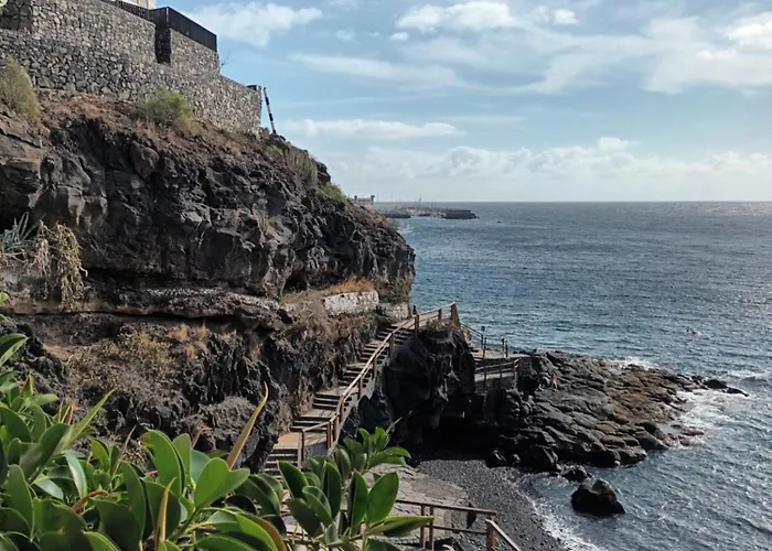 Modern Open-plan With Terrace And Sea View *