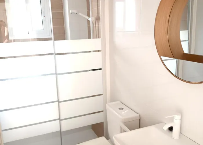 Modern Open-plan With Terrace And Sea View Apartamento