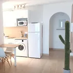 Modern Open-plan With Terrace And Sea View Lägenhet