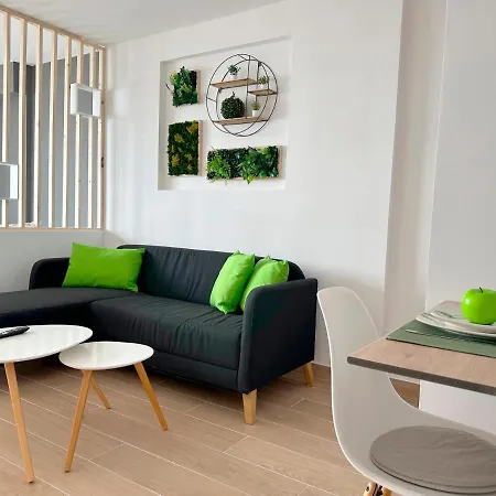 Modern Open-plan With Terrace And Sea View Lägenhet *