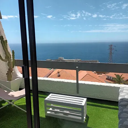 Modern Open-plan With Terrace And Sea View