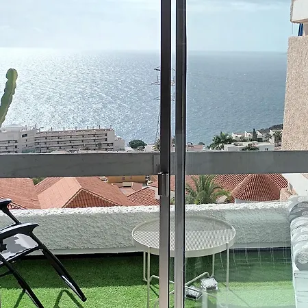 Lägenhet Modern Open-plan With Terrace And Sea View *